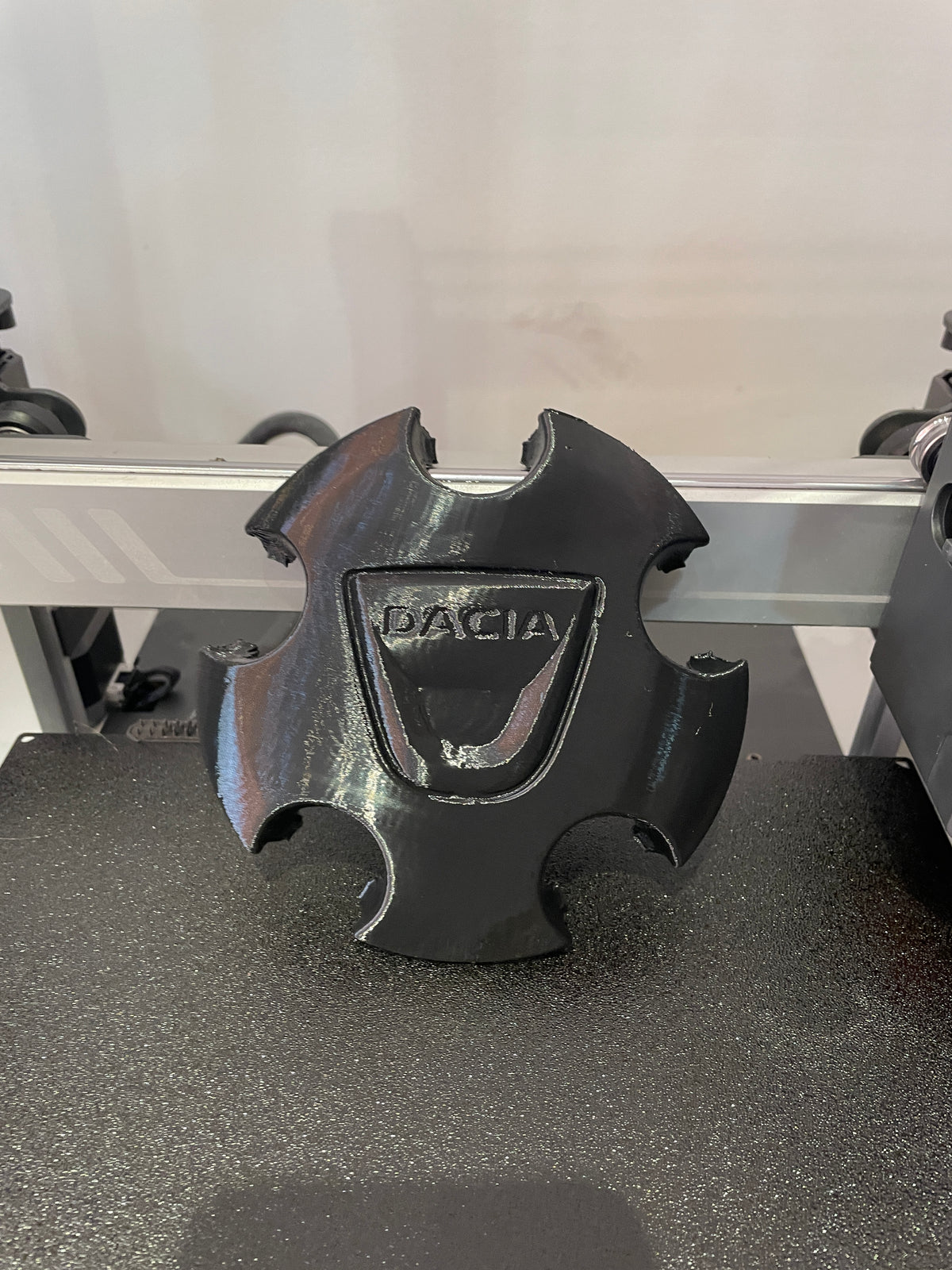 Set capace jante tablă R16 - Dacia Duster logo vechi