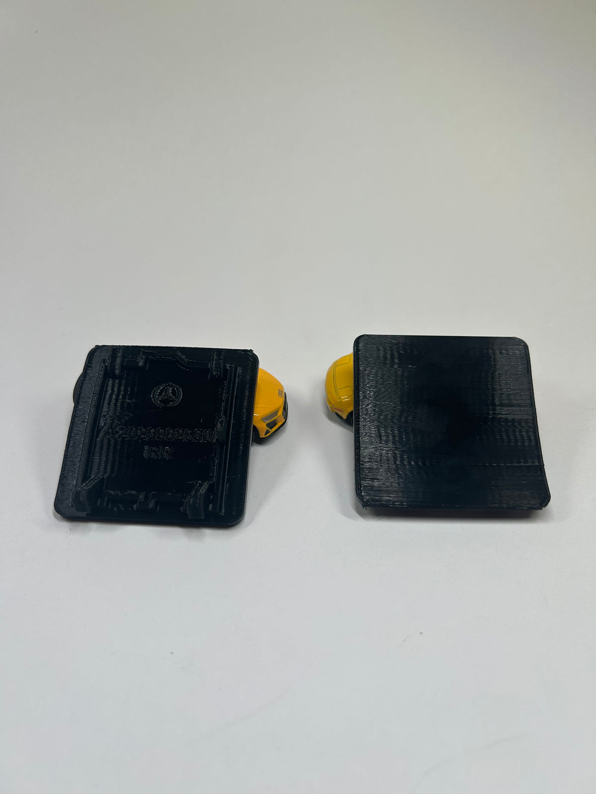 Set capace prag spate Mercedes-Benz C-Class W202 – Stânga + Dreapta