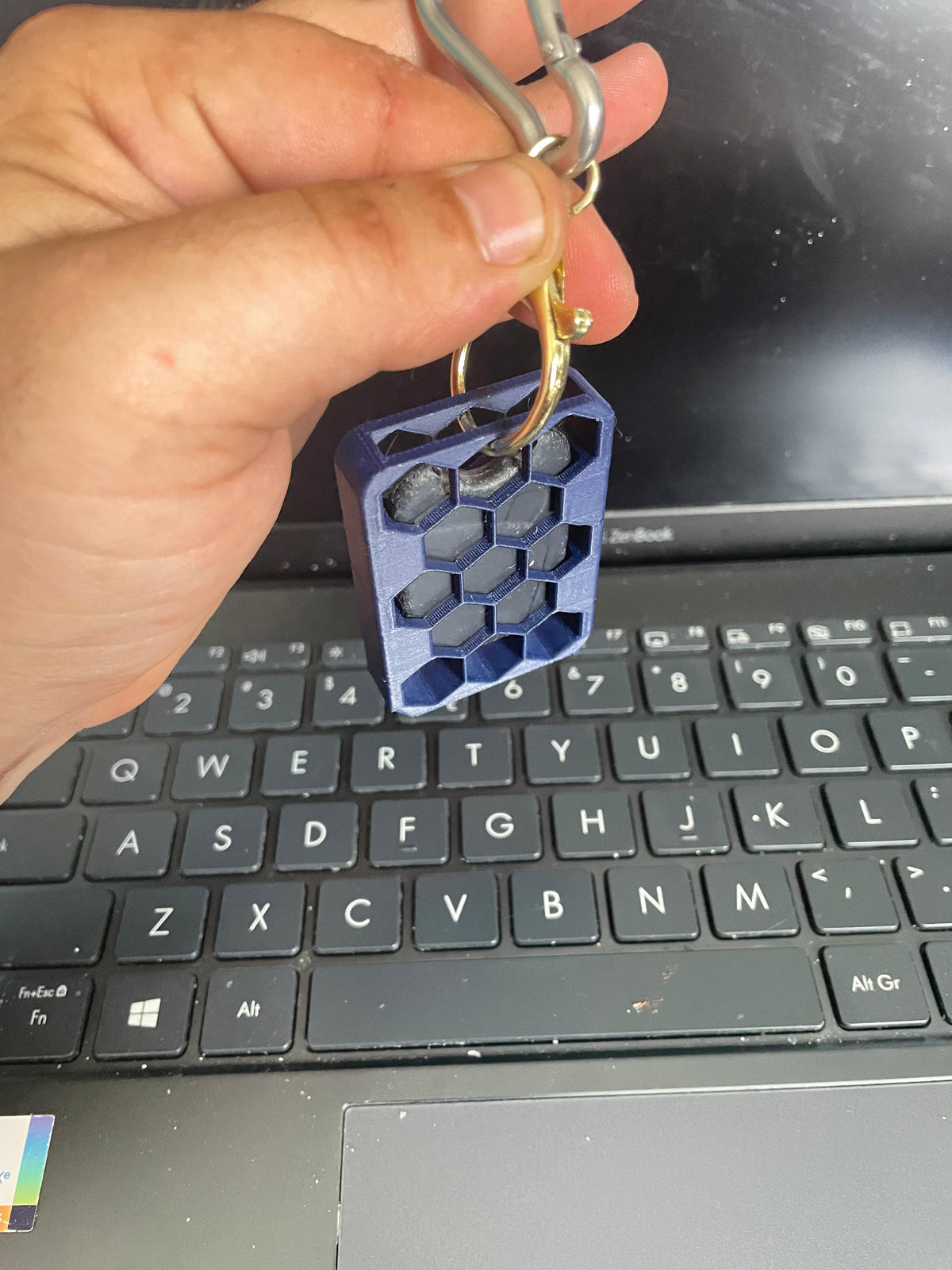 Suport RFID pentru Interfon – Carcasă tag interfon Honeycomb Printată 3D